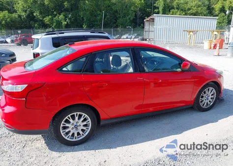 2012 Ford Focus Se z USA, uszkodzony, nr VIN 1FAHP3F27CL107368